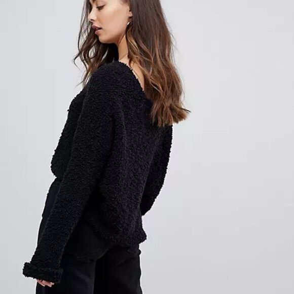FREE PEOPLE | Popcorn Crop Sweater - Black - Picture 2 of 15